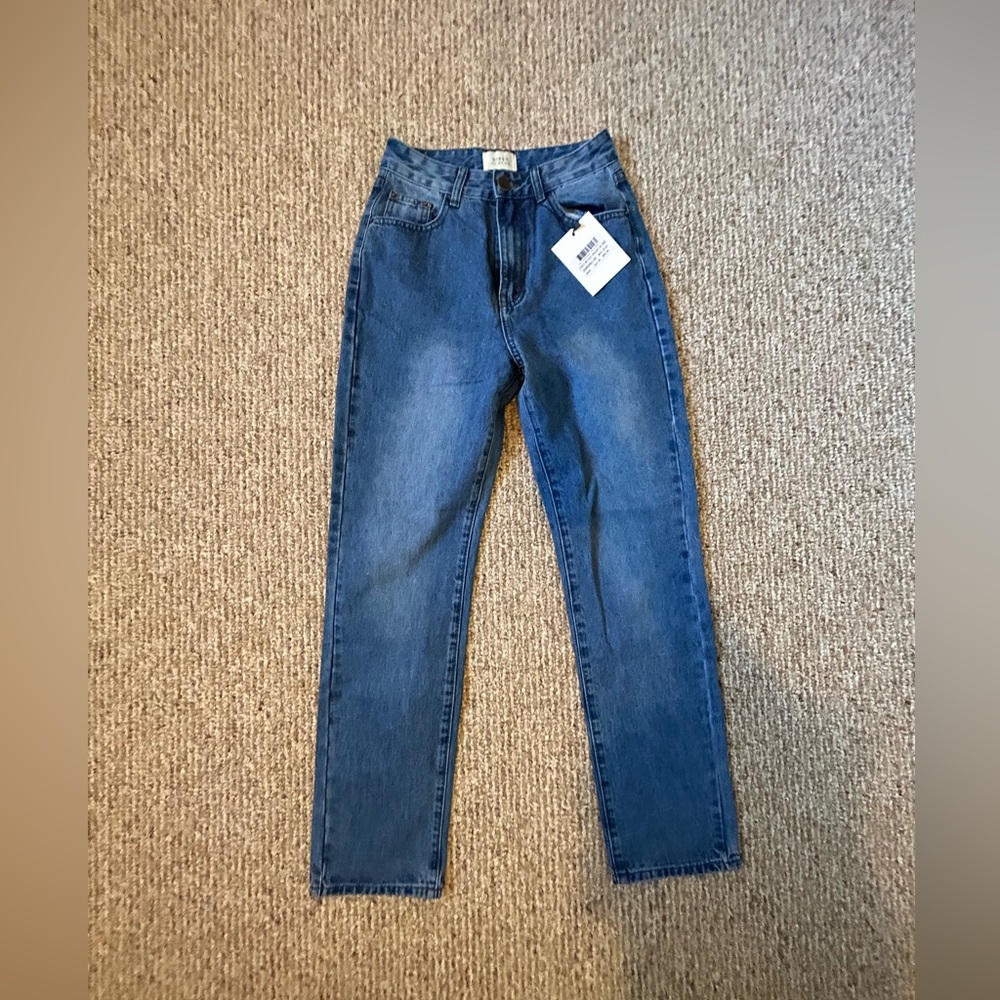 90’s style straight leg jeans